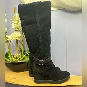 Aquatalia quilted suede lined wedge boots